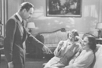 Leslie Howard, Bette Davis and de Havilland in IT'S LOVE I'M AFTER