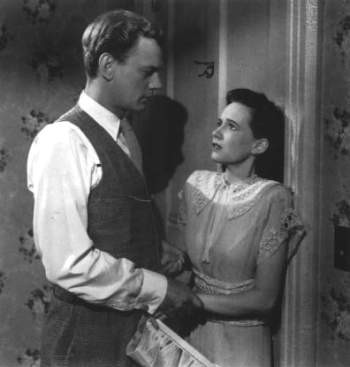 Joseph Cotten and Teresa Wright