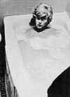 glynis_caligari_bathtub.jpg (10435 bytes)